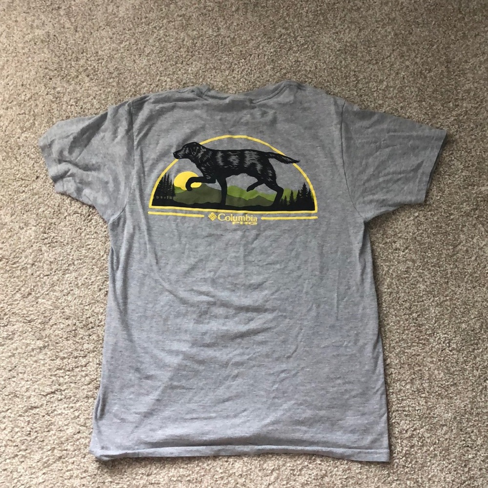 Columbia t-shirt